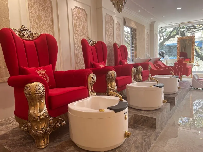 LA CROWN®️ DERMATOLOGY AESTHETIC CLINIC (Celebrity secrets) (Best in Jayanagar, Bangalore)