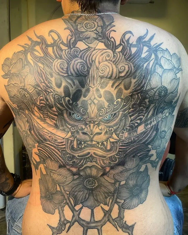 Templario Tattoo Studio Privado - Tatuajes Piercing y Eliminacion Láser