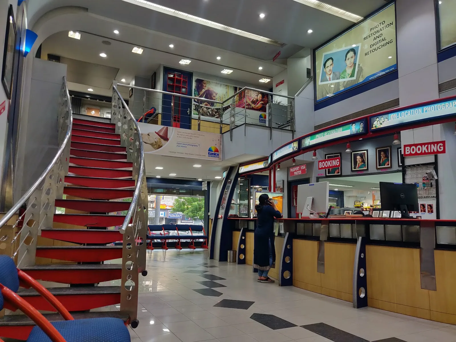 Konica Color Lab & Studio