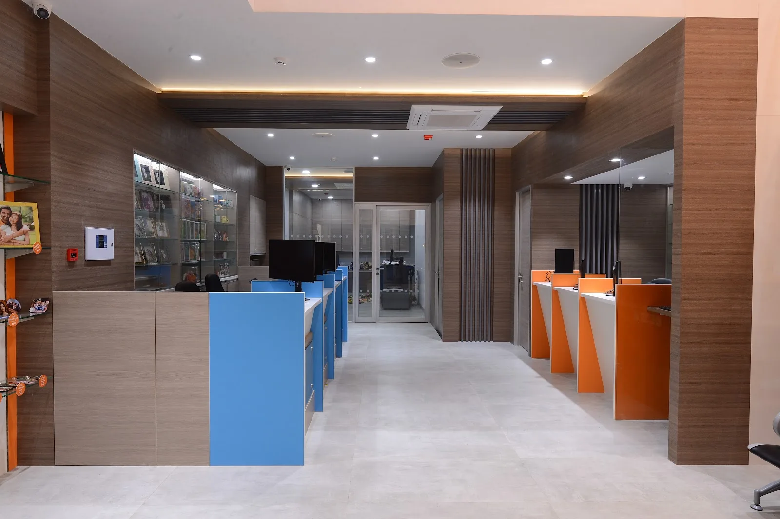 Konica Color Lab & Studio