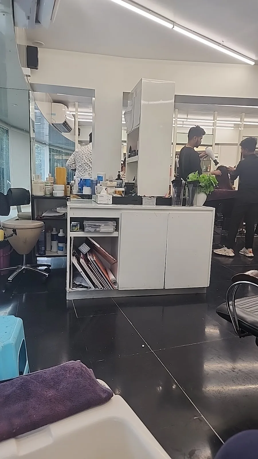 Bhavin's Beauty Salon & Academy