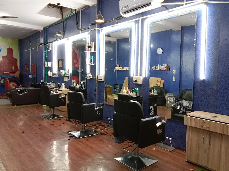 Green land unisex salon