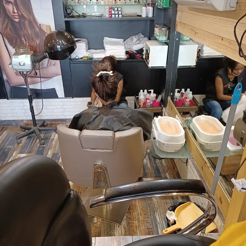 Edge Salon
