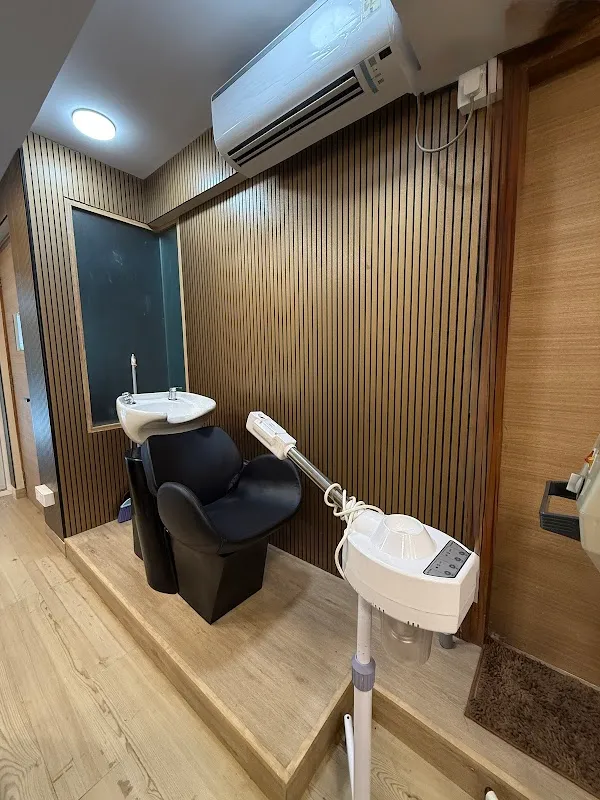 X HAIR SALON COX TOWN