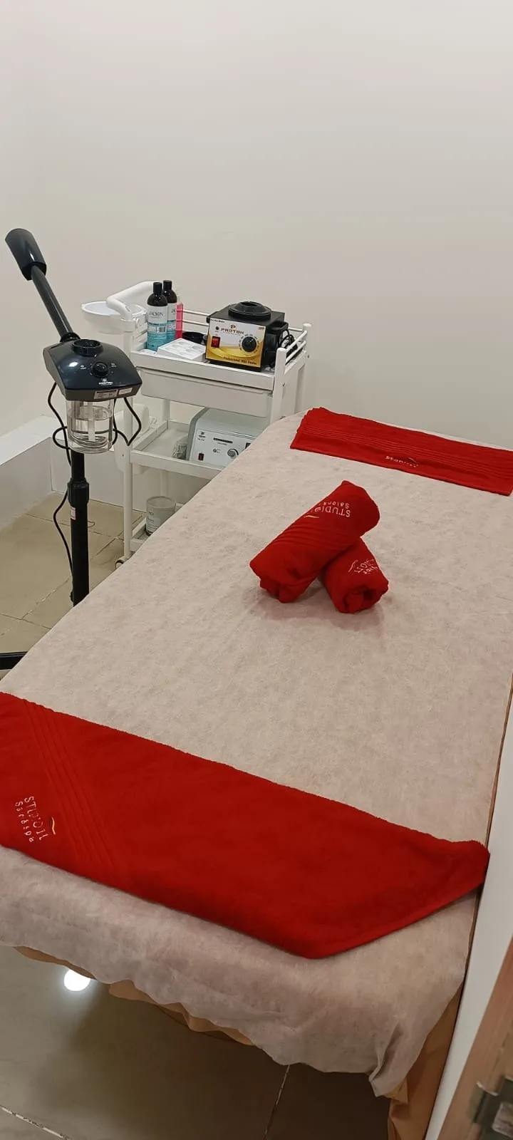 STUDIO11 Family Salon Dilsukhnagar