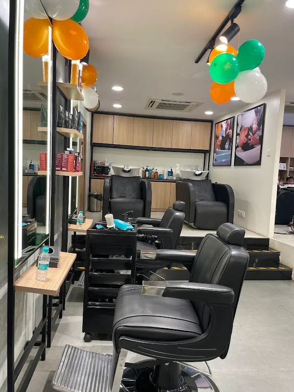 Lakme Salon For Him and Her in Kemps Corner,Mumbai