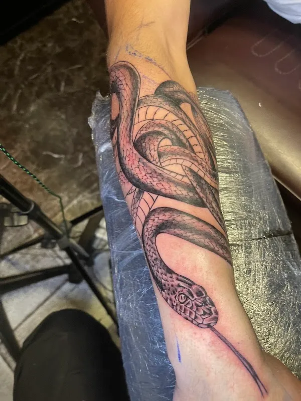 Madin Ink Tattoo