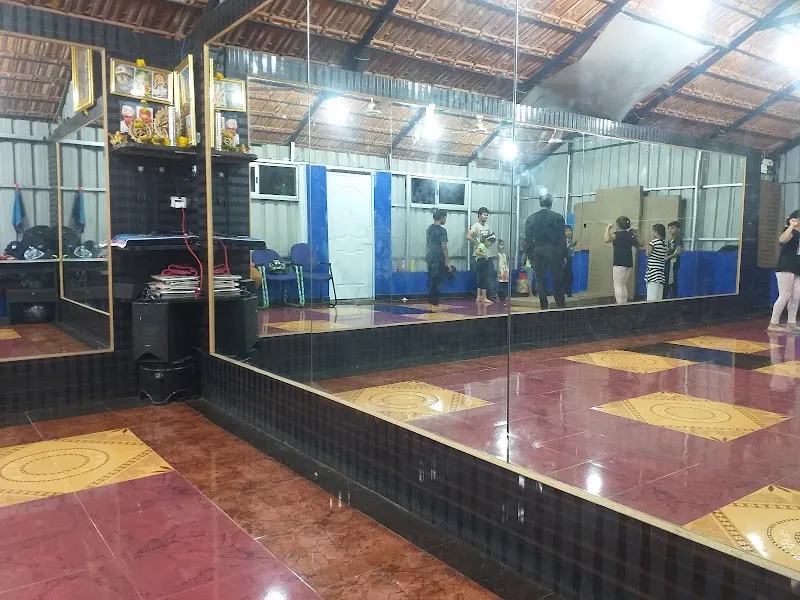 N STYLE DANCE STUDIO