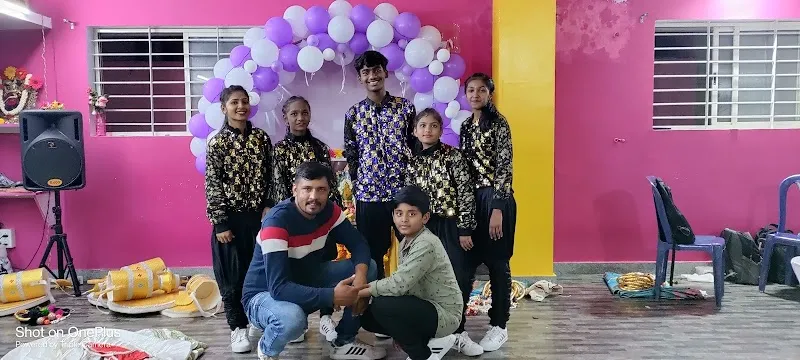 N STYLE DANCE STUDIO