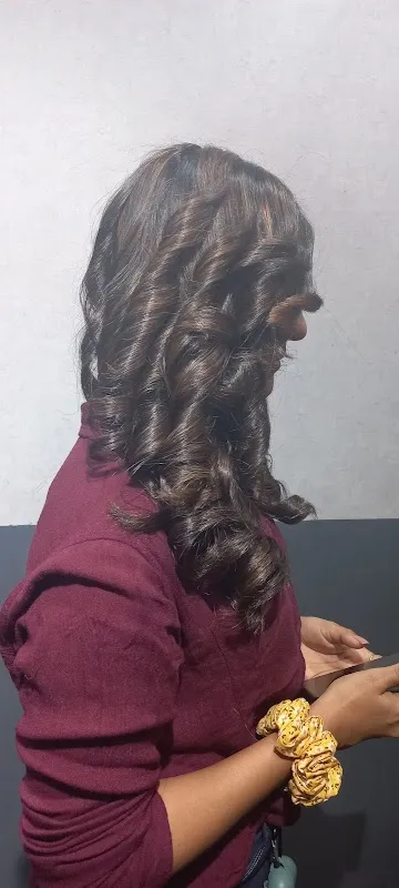 essentials salon & academy
