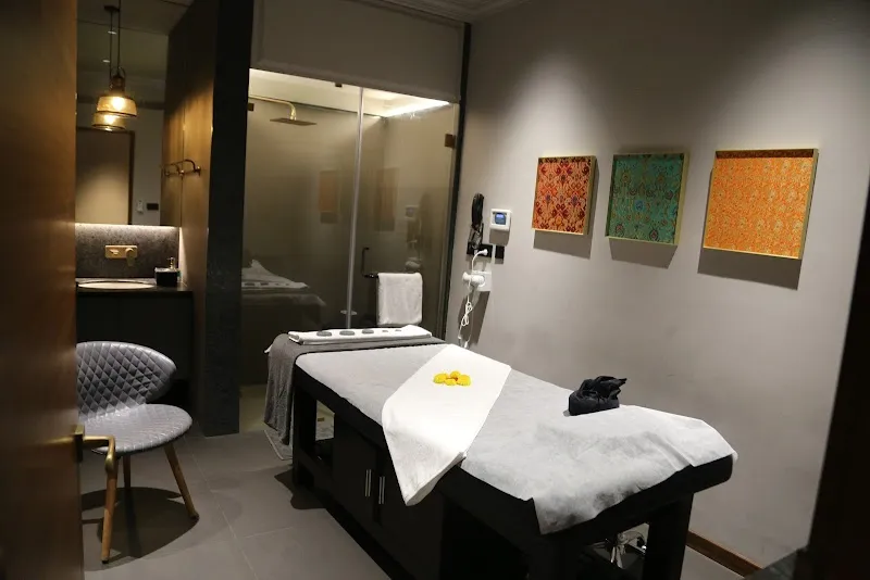 La Essencia Spa, Salon & Stretching Studio