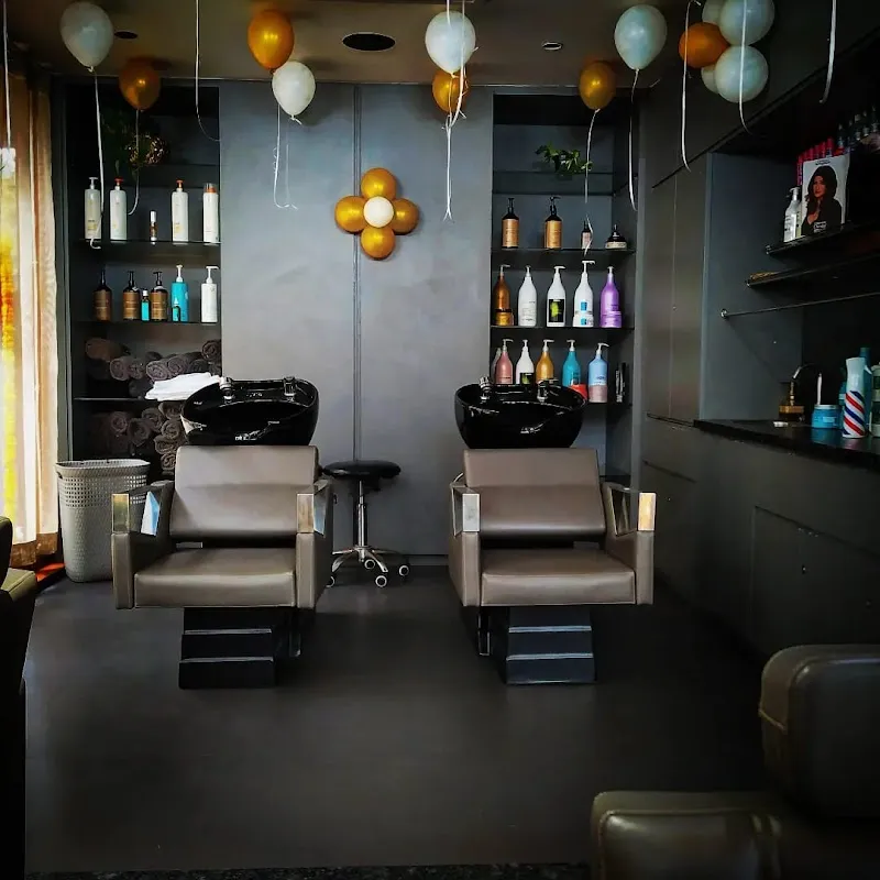 La Essencia Spa, Salon & Stretching Studio