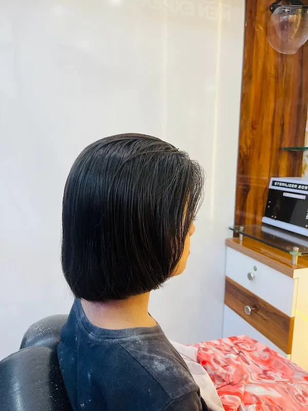 Trim One men’s saloo