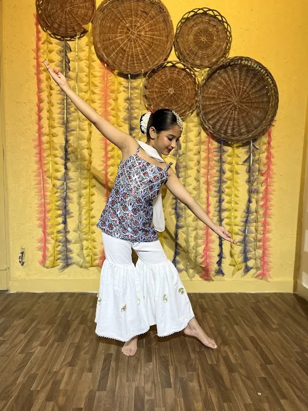Dance with AGMI- Best dance classes for kids, teens and adults. Bachata Partnerwork & Kathak