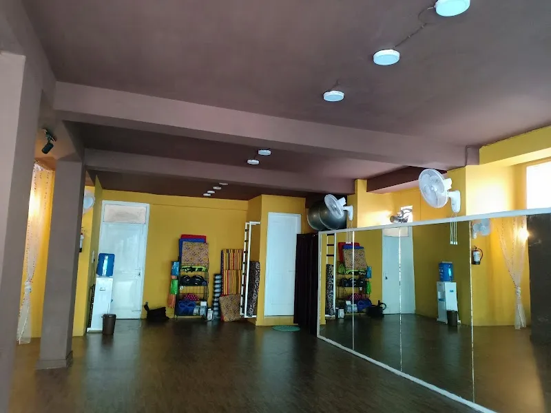 Dance with AGMI- Best dance classes for kids, teens and adults. Bachata Partnerwork & Kathak