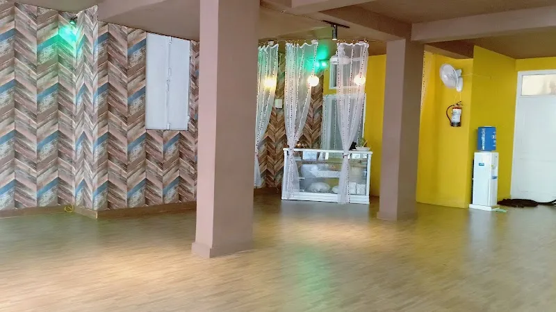 Dance with AGMI- Best dance classes for kids, teens and adults. Bachata Partnerwork & Kathak