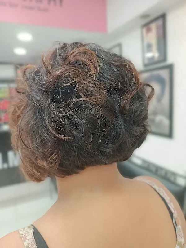 June Tomkyns salon and academy