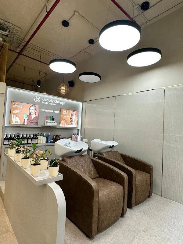 Belange Unisex Salon