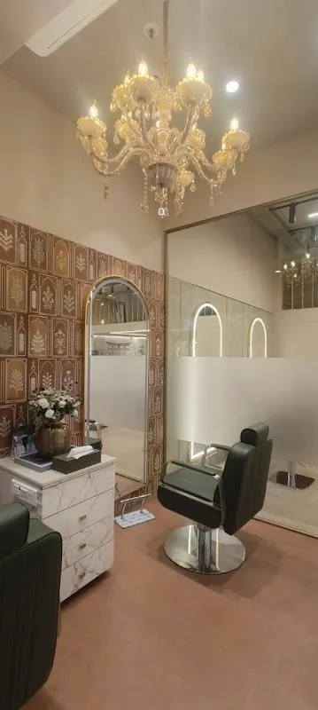 Belange Unisex Salon