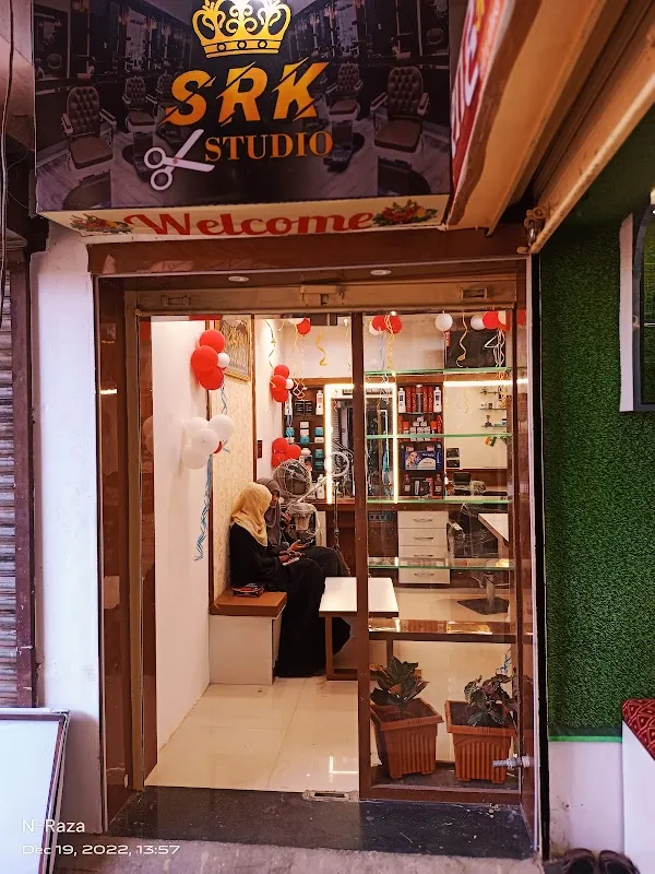 SRK FAMILY SALON