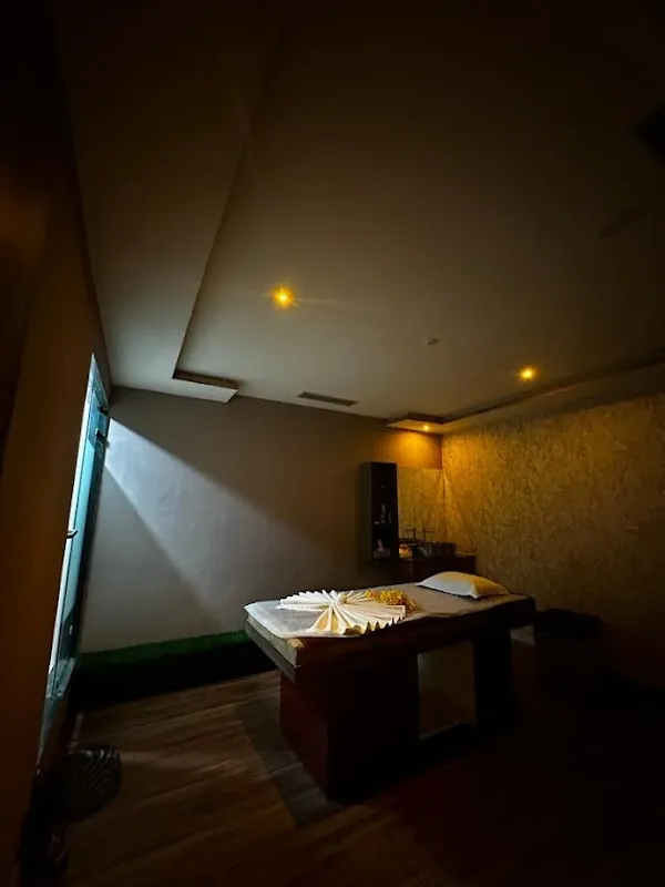 Heaven Wellness Spa In Ghatkopar | Thai Massage | Deep Tissue Massage | Dry Massage | Jacuzzi | Hammam