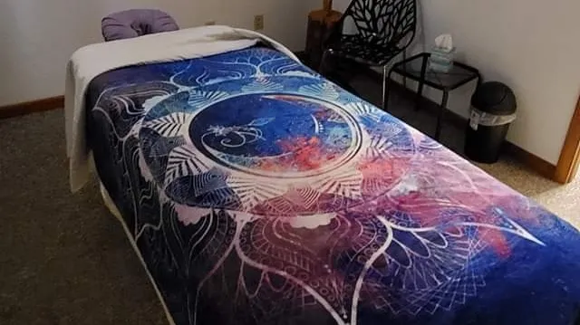Strong Soul Massage & Reiki