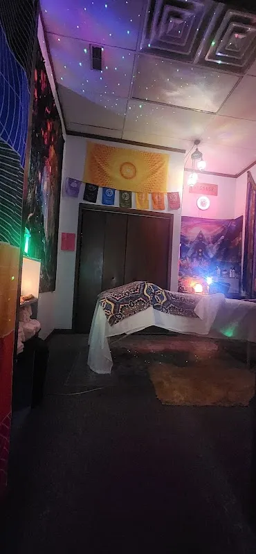 Strong Soul Massage & Reiki