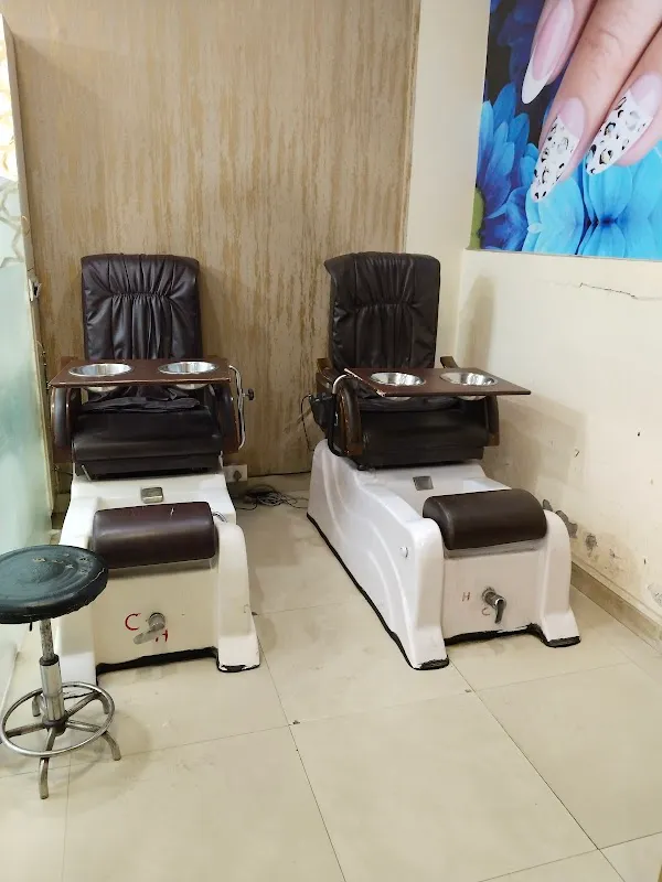 Rose Unisex Salon