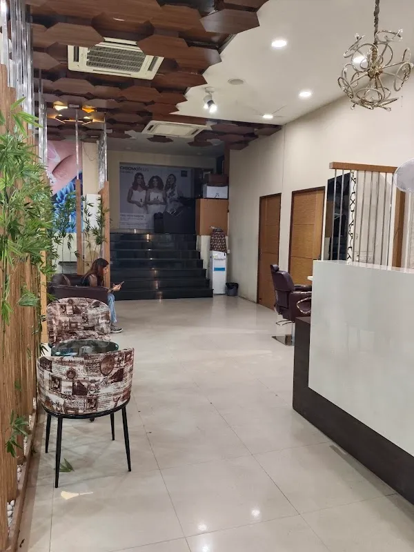 Rose Unisex Salon