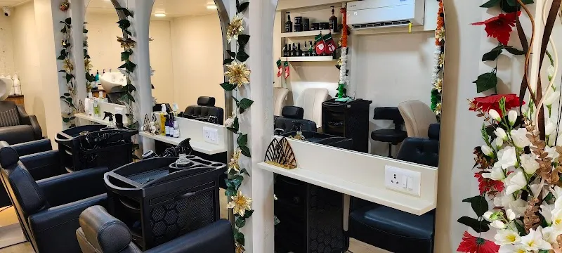 IINFINIITE BEAUTY STUDIO