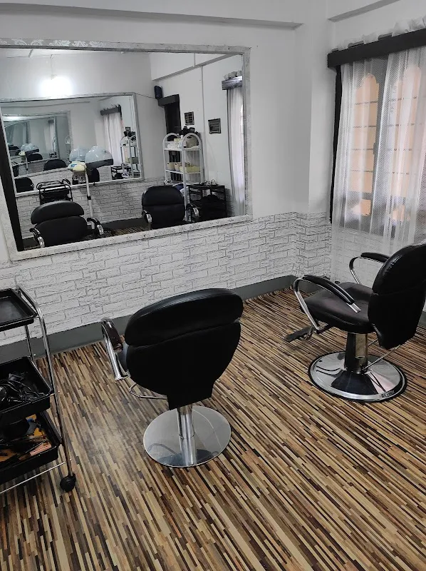 Spark Beauty Salon