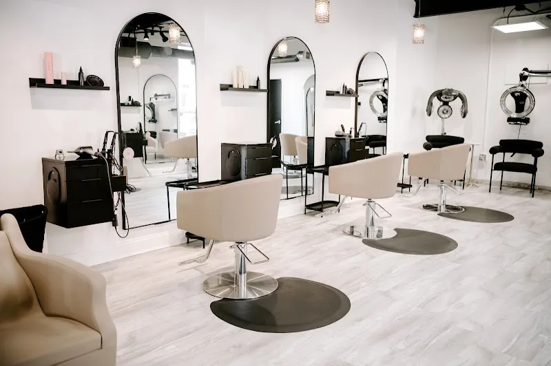 UNdeux Hair Studio