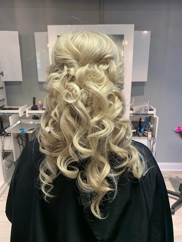 UNdeux Hair Studio