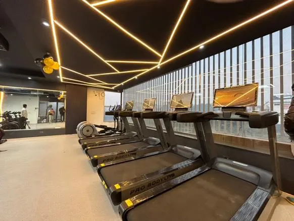 M-FIT CLUB