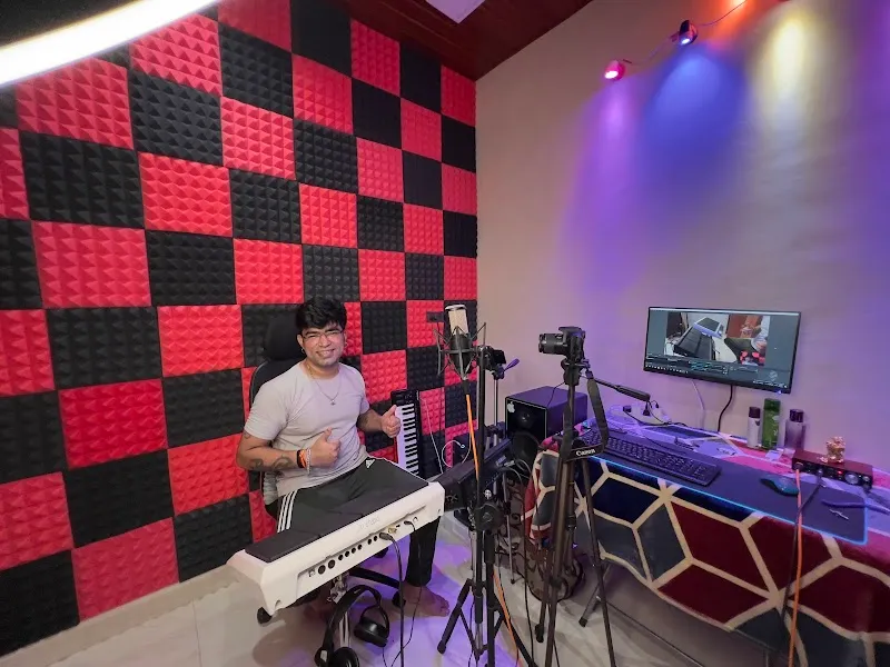 Shiney Studio Audio & Video