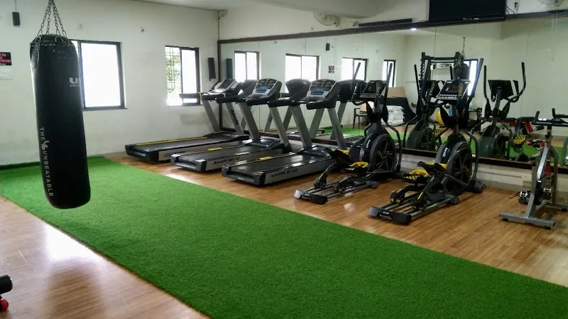 Gym STRIKER – Fitness for All