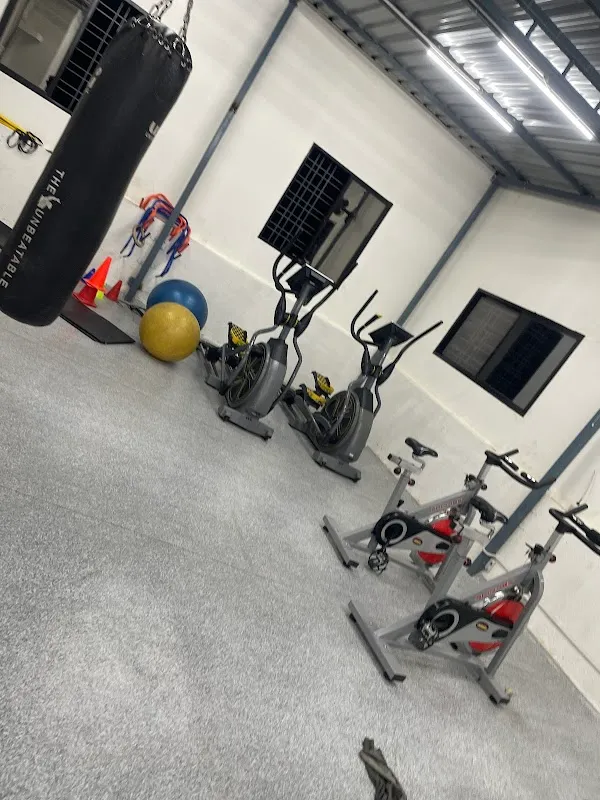 Gym STRIKER – Fitness for All