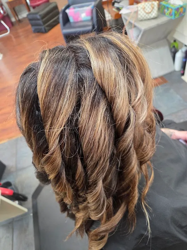 Modern Beauty Shop