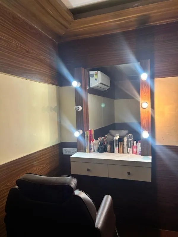 Blow & Dry Hair & Beauty Salon