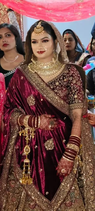 Beauty Garden Makeup Studio&Salon-Near me salon-Best Salon in hariharpur Lucknow-Best Makeup artist in Lucknow-Salon nilmatha
