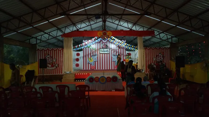 B. S. Bandekar College Of Fine Art (Applied Art)
