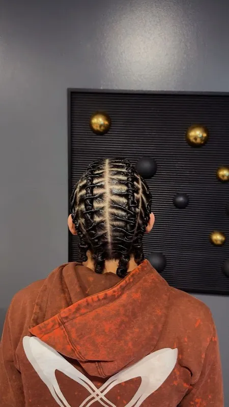 Sasa Braiding & Locs