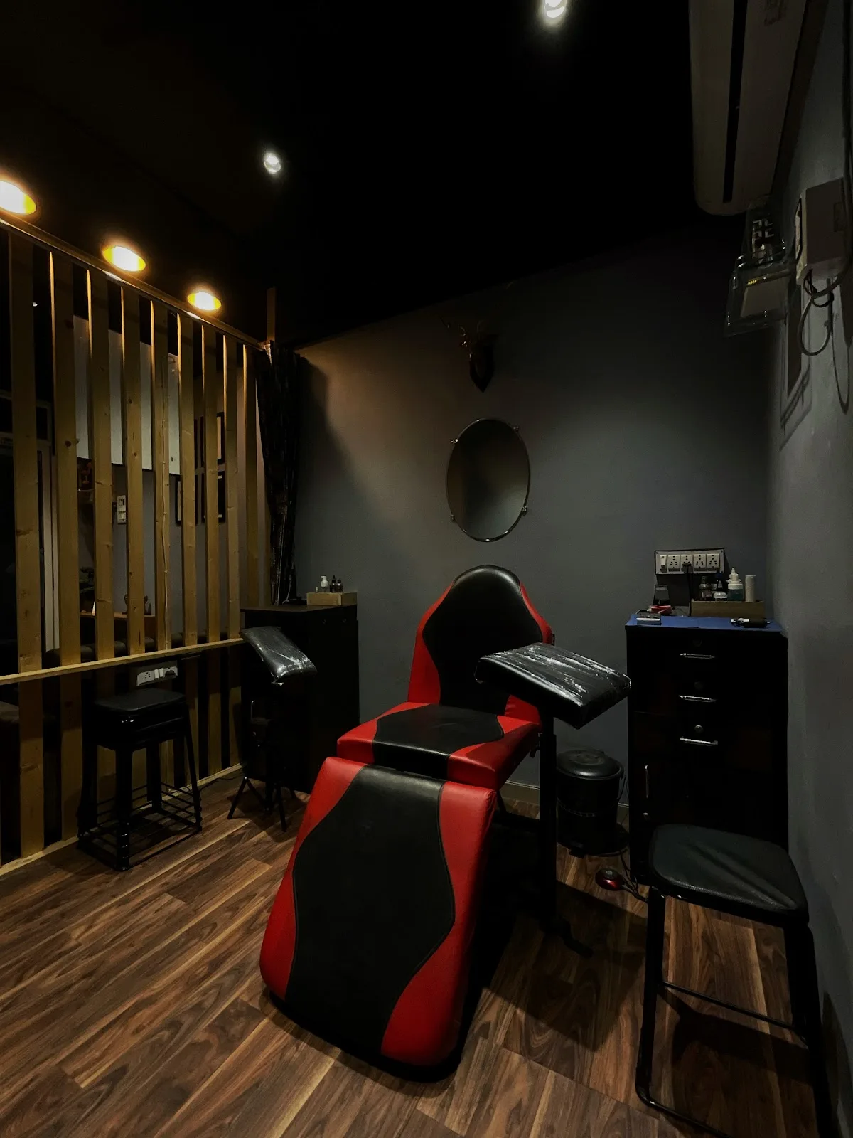 Jtog Tattoos & Piercing