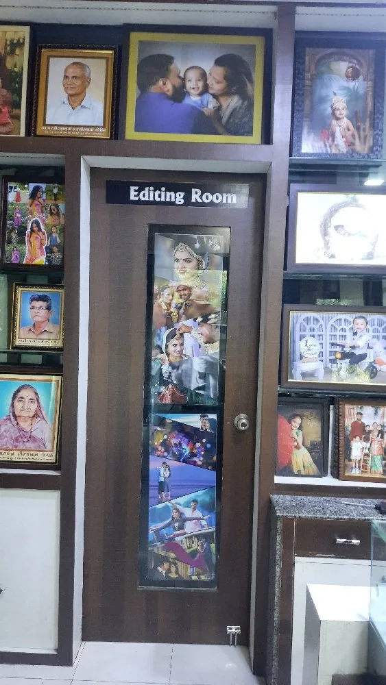 Gohil Photo Studio