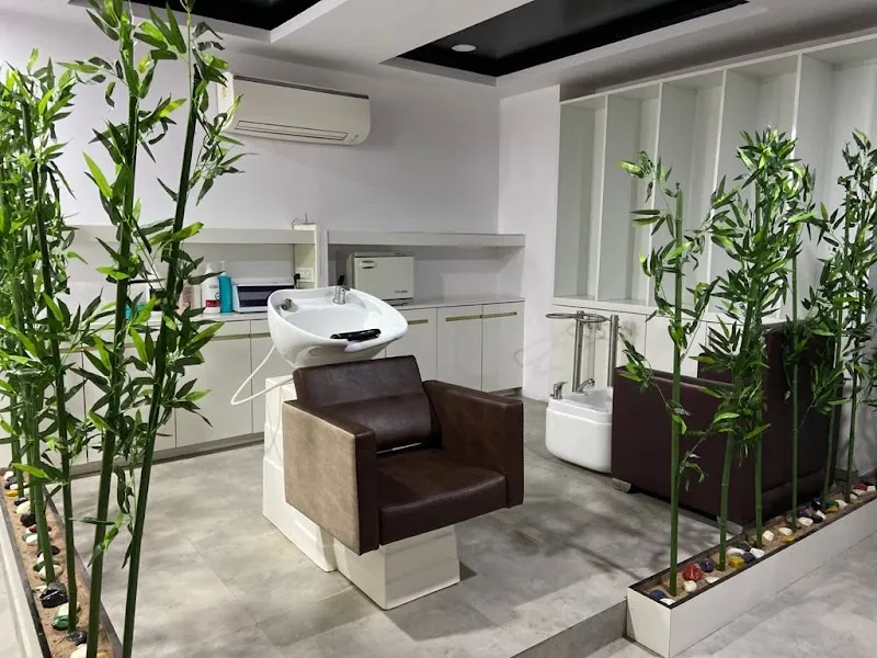 Manea The Salon - Beeramguda