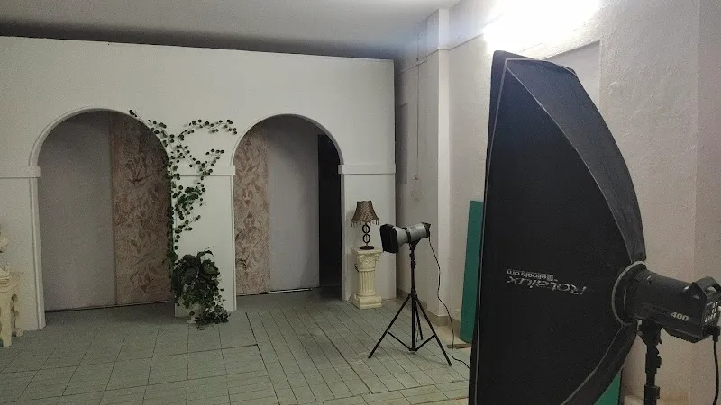 Lucky Photo Studio
