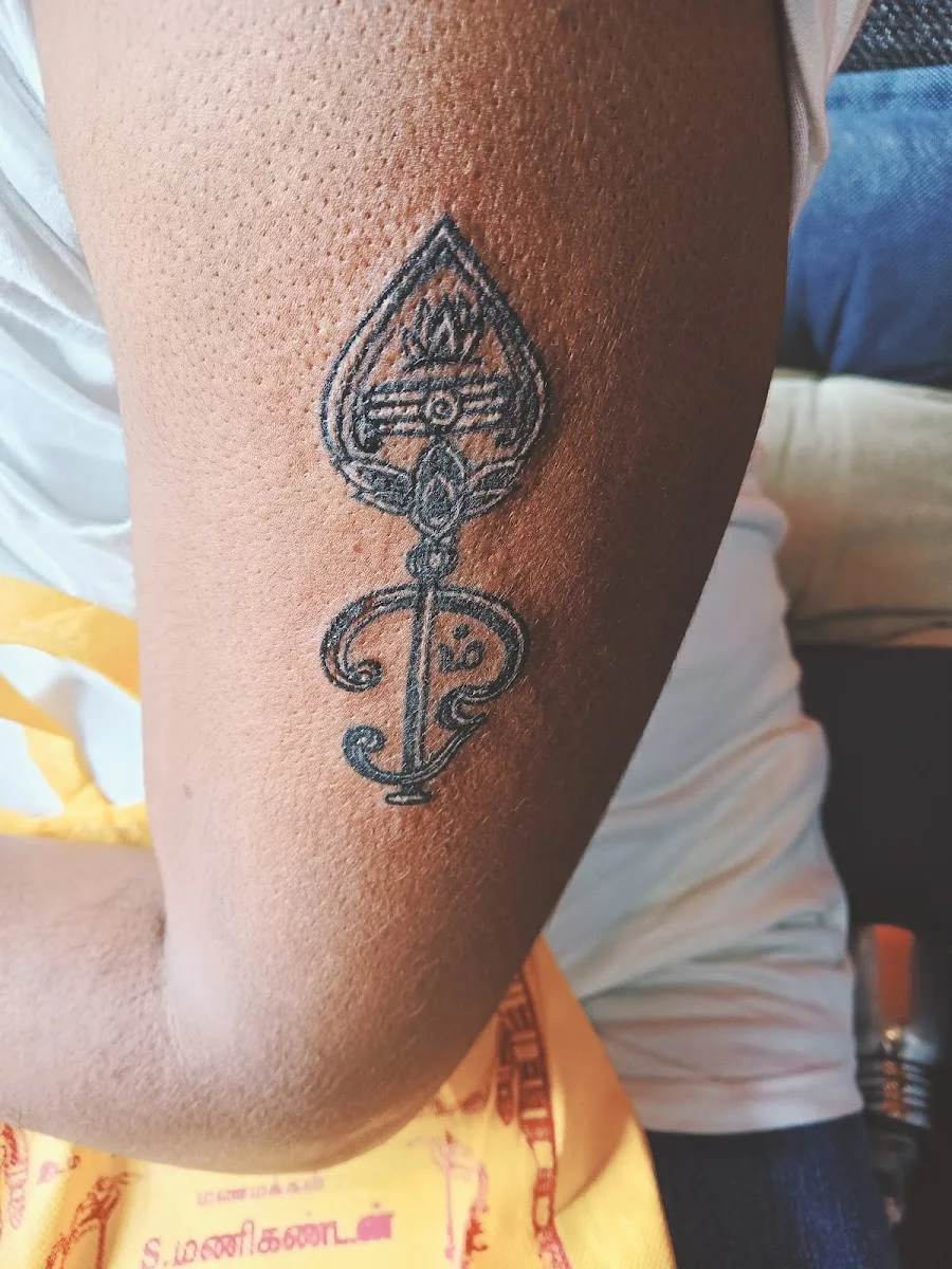Rash Tattoo Studio