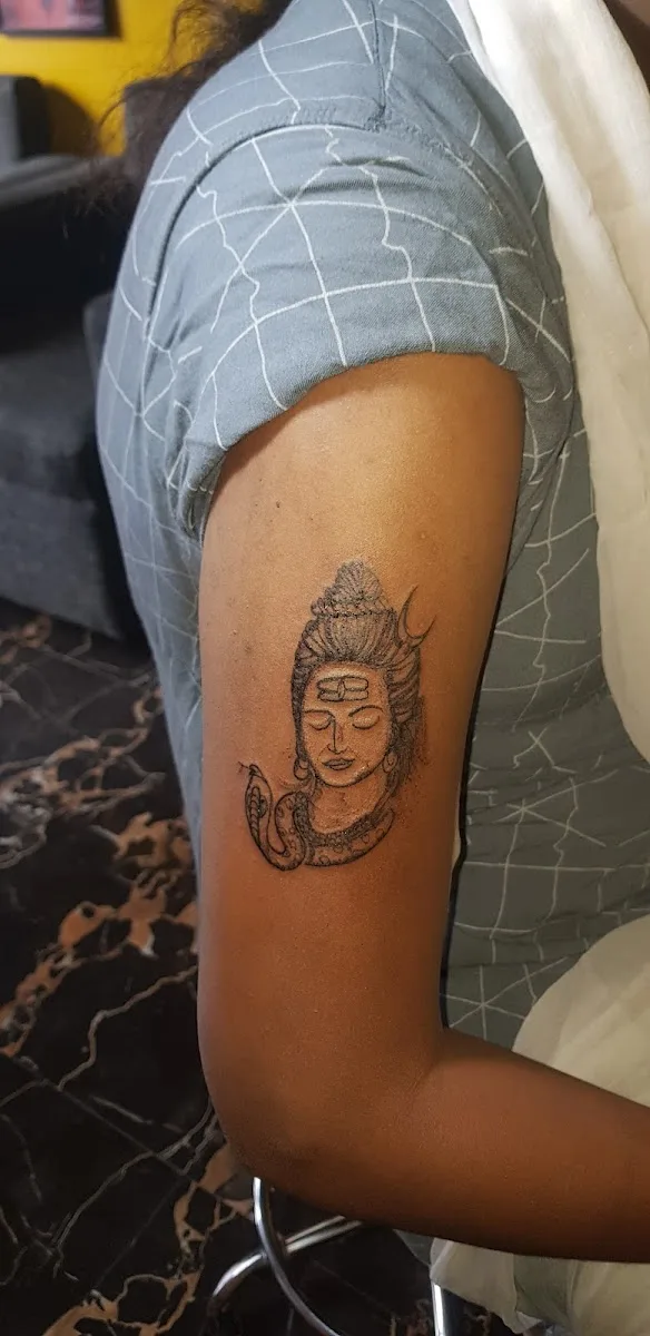 Rash Tattoo Studio