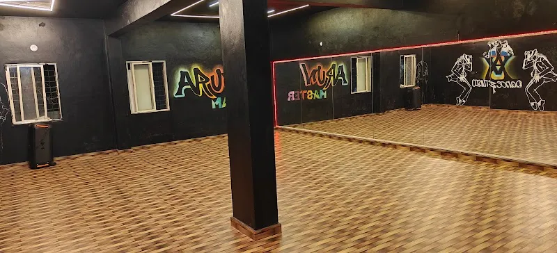 AV DANCE & FITNESS STUDIO