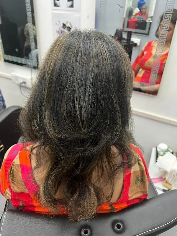 Ak glamour salon
